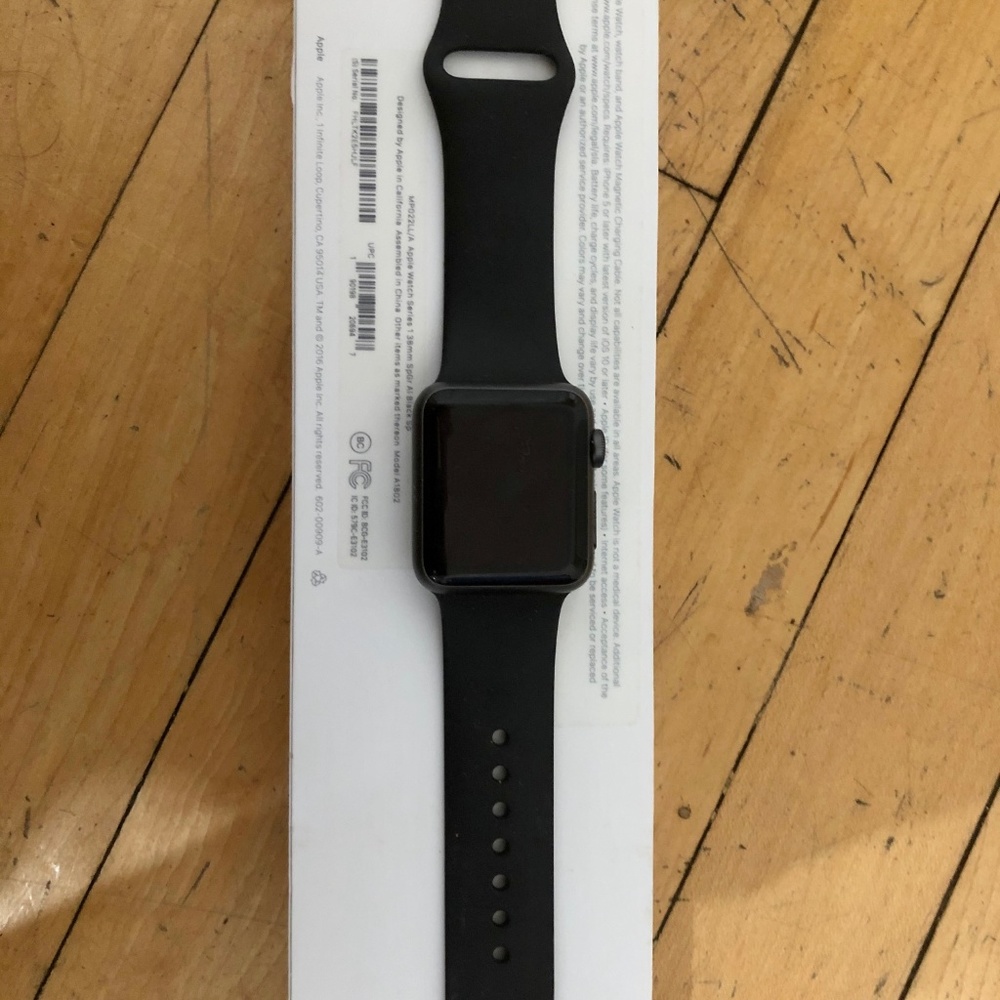 Series 1 Apple Watch, 38mm